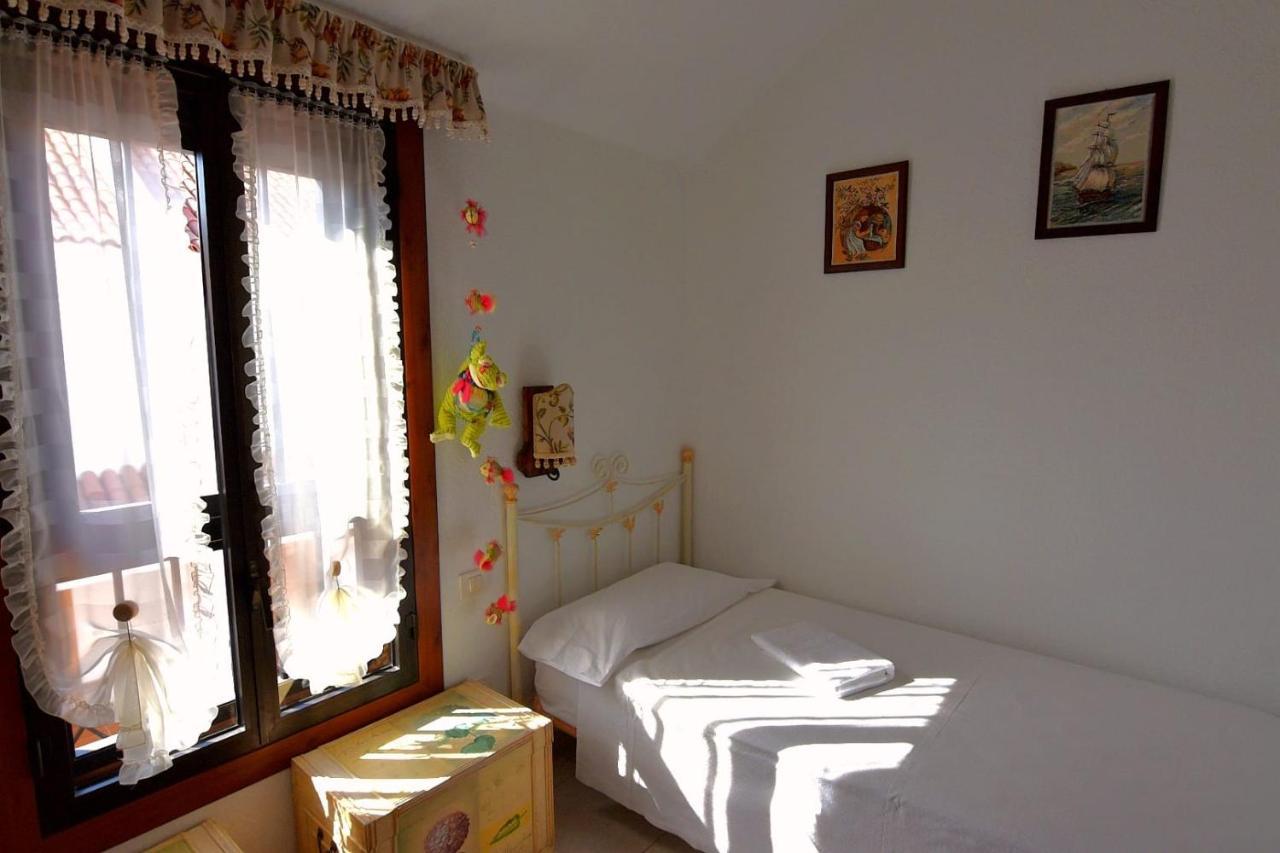 Appartamento Casa Nicole Arona  Esterno foto